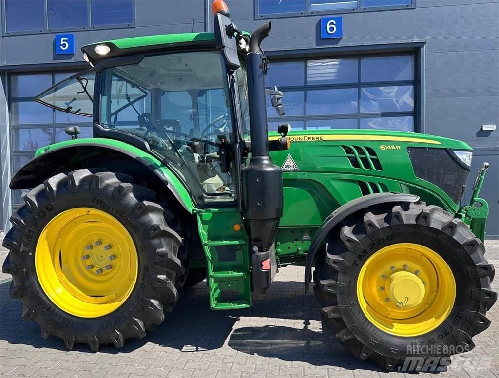 John Deere 6145R Traktoriai
