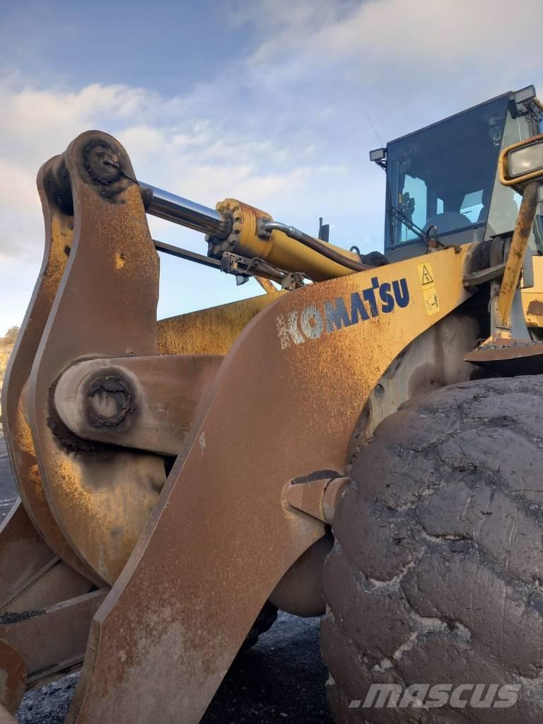 Komatsu WA 600-6 Naudoti ratiniai krautuvai