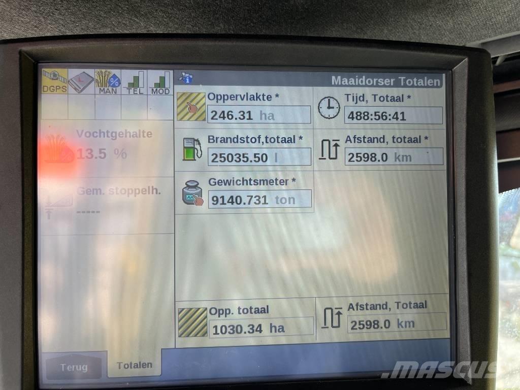 New Holland CR 8.90 Derliaus nuėmimo kombainai