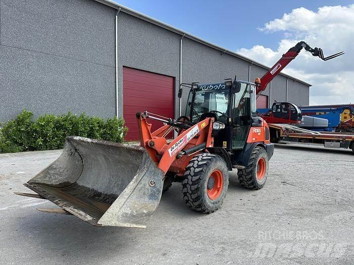 Kubota R065W Naudoti ratiniai krautuvai