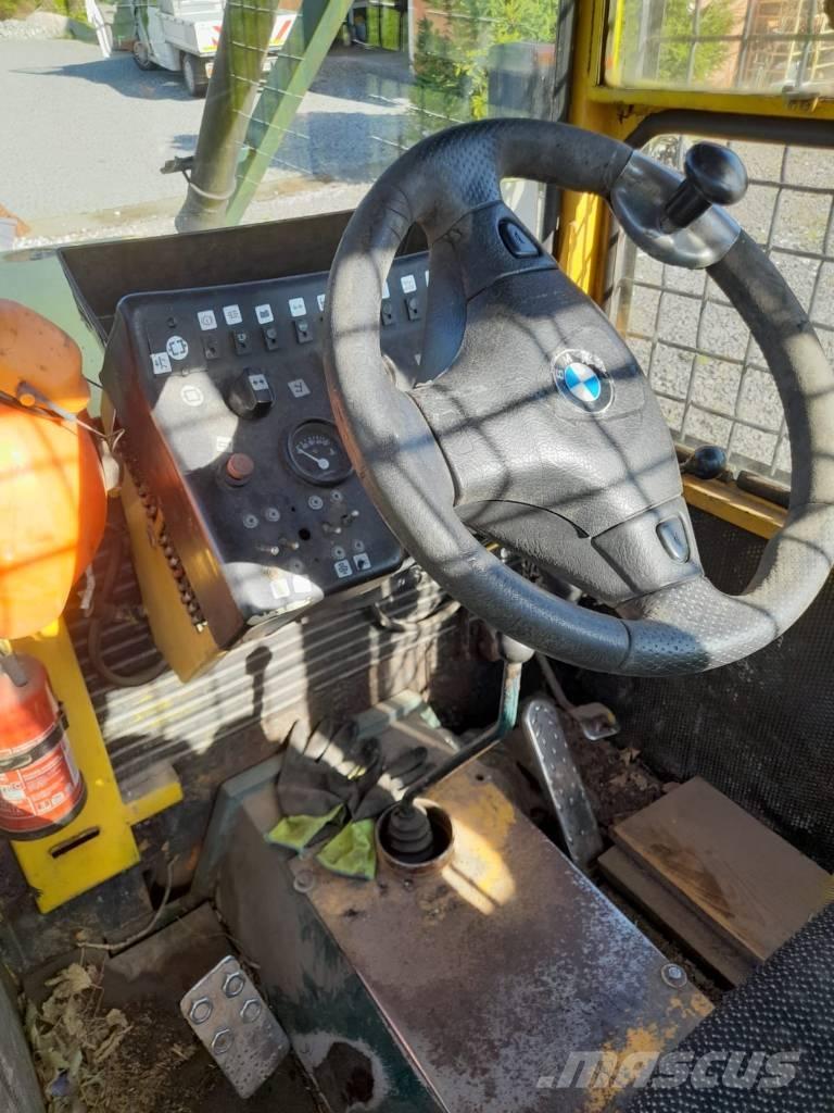 LKT 81 TURBO Skiedrovežiai