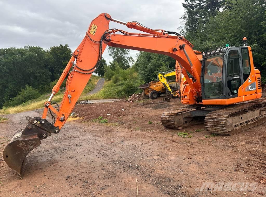 Doosan DX 140 LCR-3 Vikšriniai ekskavatoriai