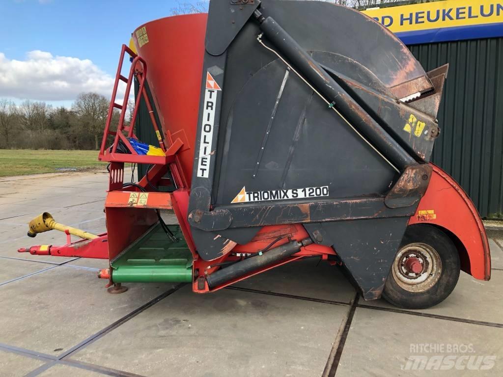 Trioliet TM-S 1200 Pašarų maišytuvai-dalytuvai