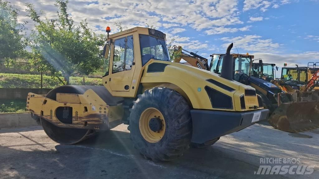 Bomag 213 DH Porinių būgnų volai