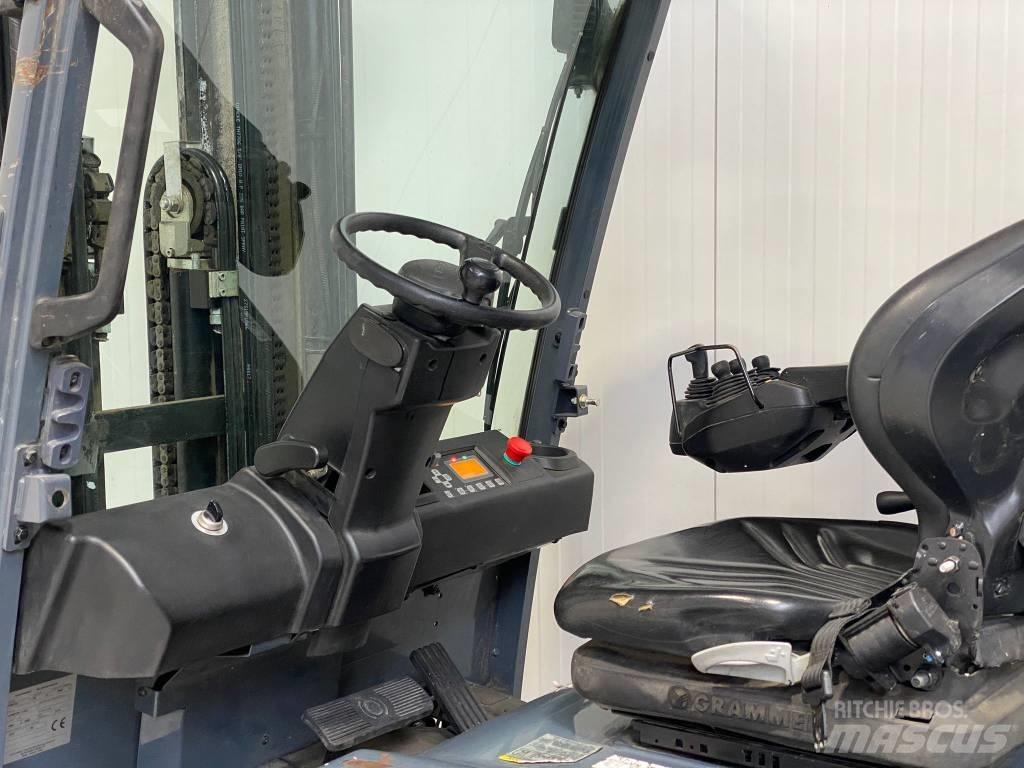 Toyota 8FBMT25 Elektriniai šakiniai krautuvai