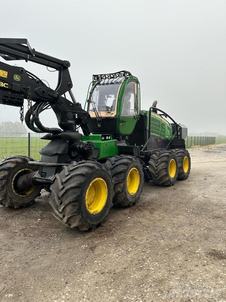 John Deere 1270 G Miško technika (Harvesteriai)