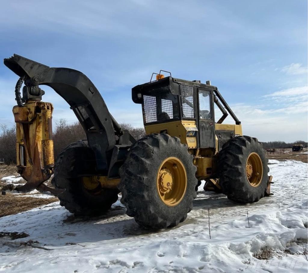 CAT 518 Skiedrovežiai