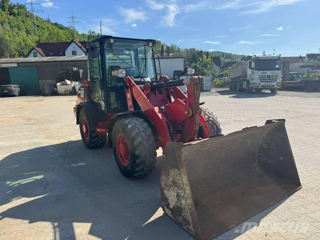 CAT 906M Naudoti ratiniai krautuvai