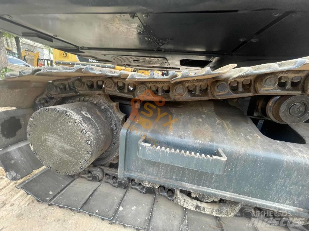 Hyundai 220 Vikšriniai ekskavatoriai