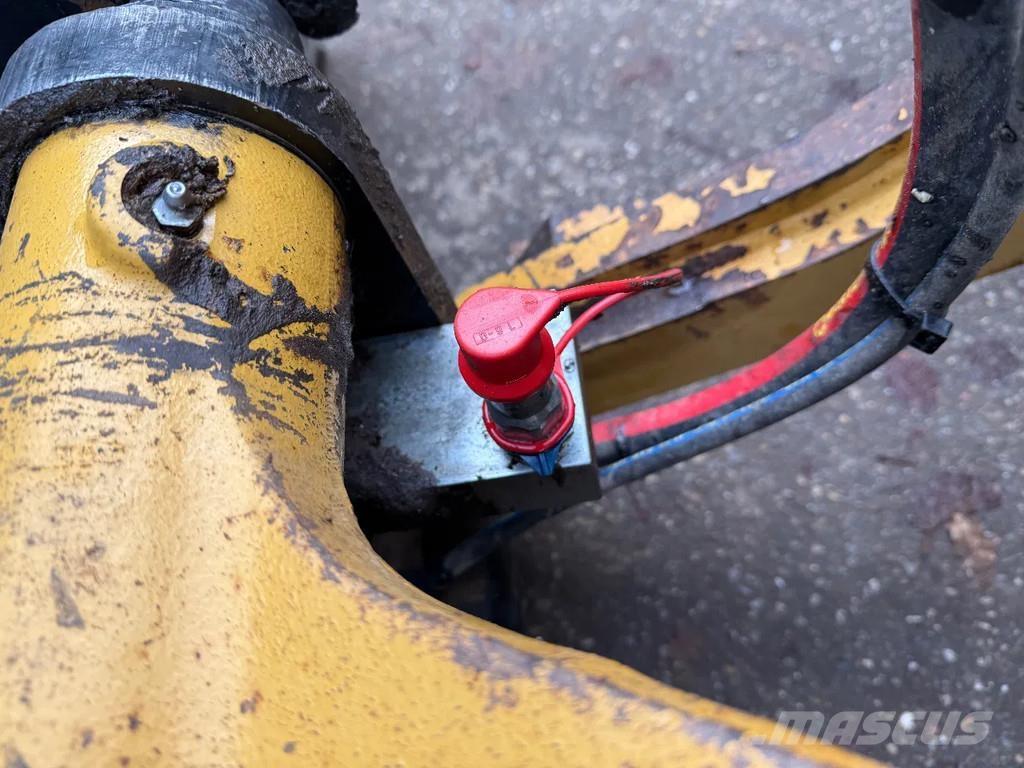 CAT 908H Naudoti ratiniai krautuvai