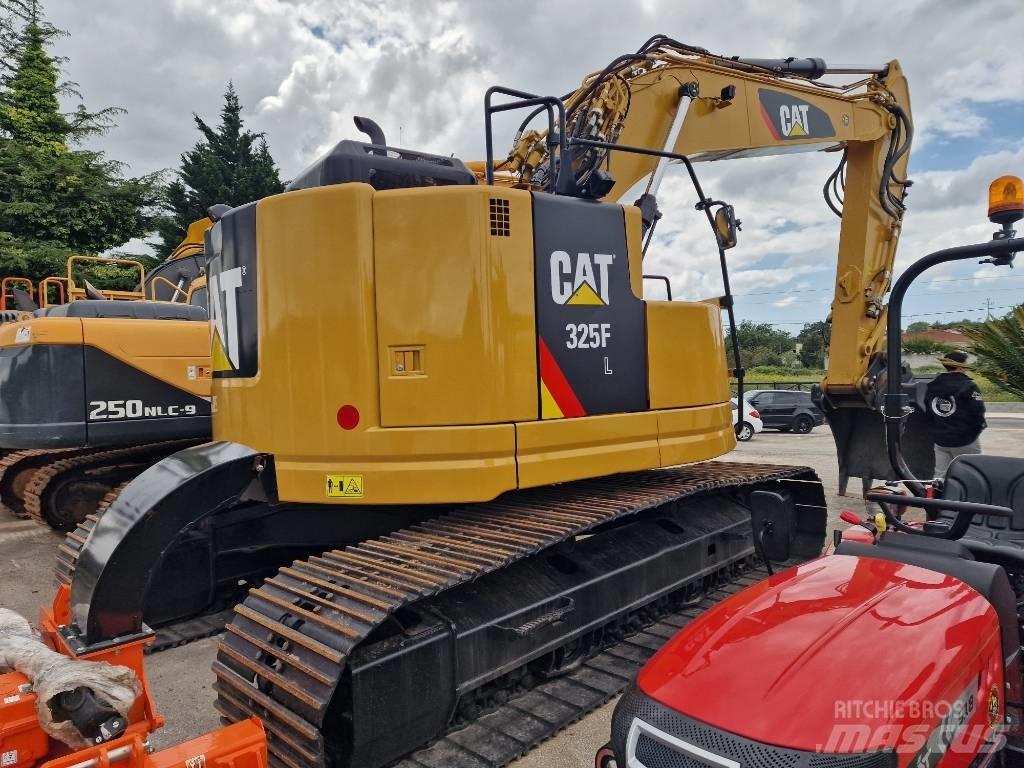 CAT 325 FL CR Vikšriniai ekskavatoriai