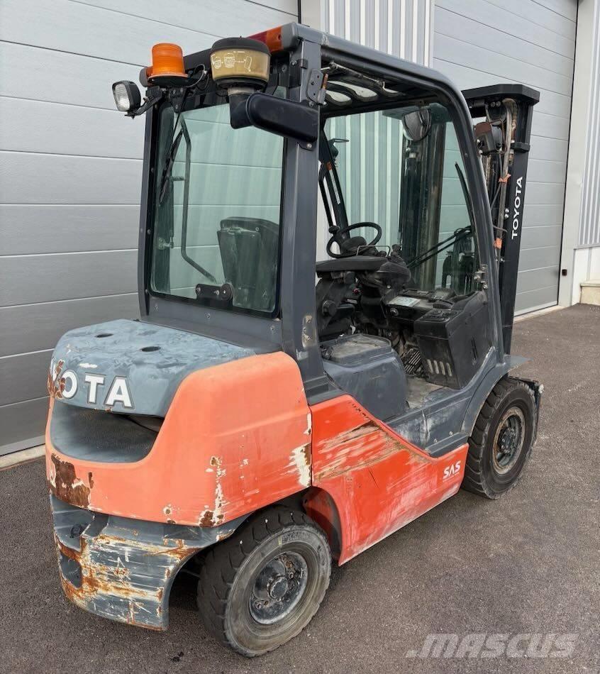 Toyota 8 FDF 25 Dyzeliniai krautuvai