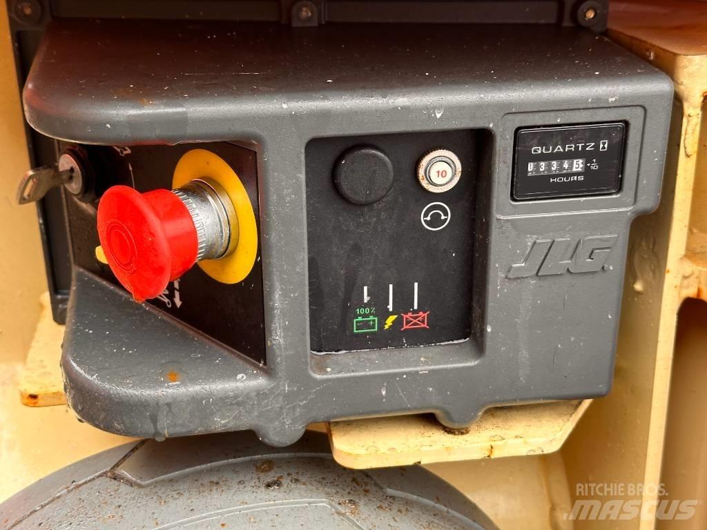 JLG 1230 ES Žirkliniai keltuvai