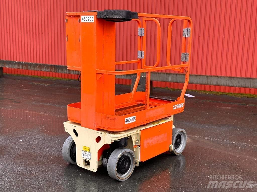 JLG 1230 ES Žirkliniai keltuvai