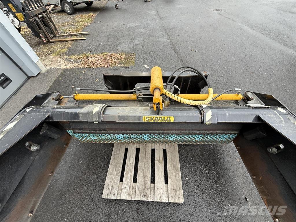 Skaala L19-30 Sniego peiliai ir valytuvai