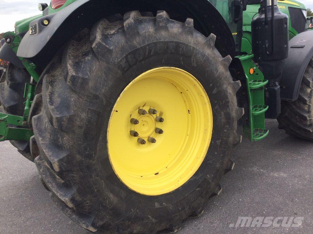 John Deere 6145R Traktoriai