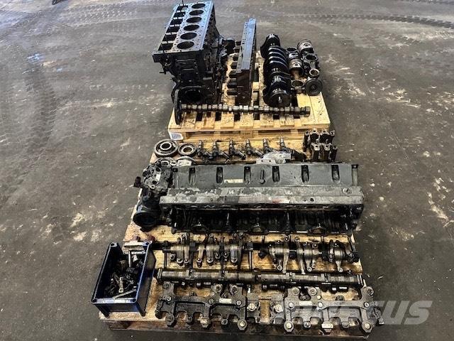 Cummins ISME420-30 Varikliai