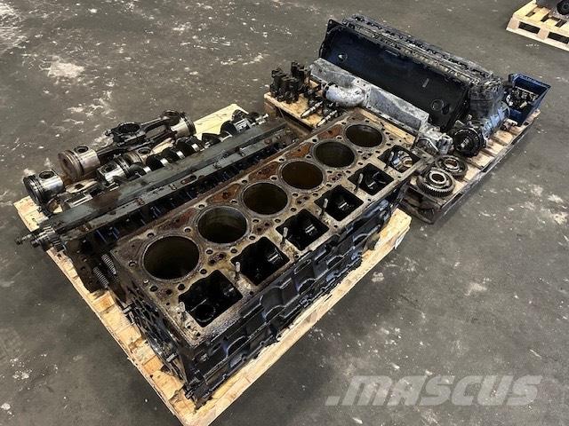 Cummins ISME420-30 Varikliai