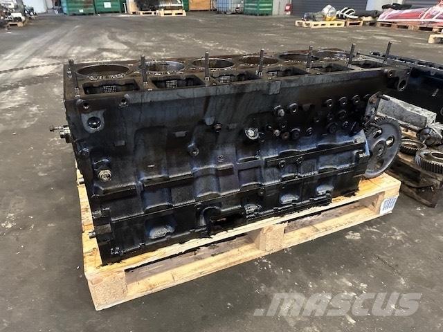 Cummins ISME420-30 Varikliai
