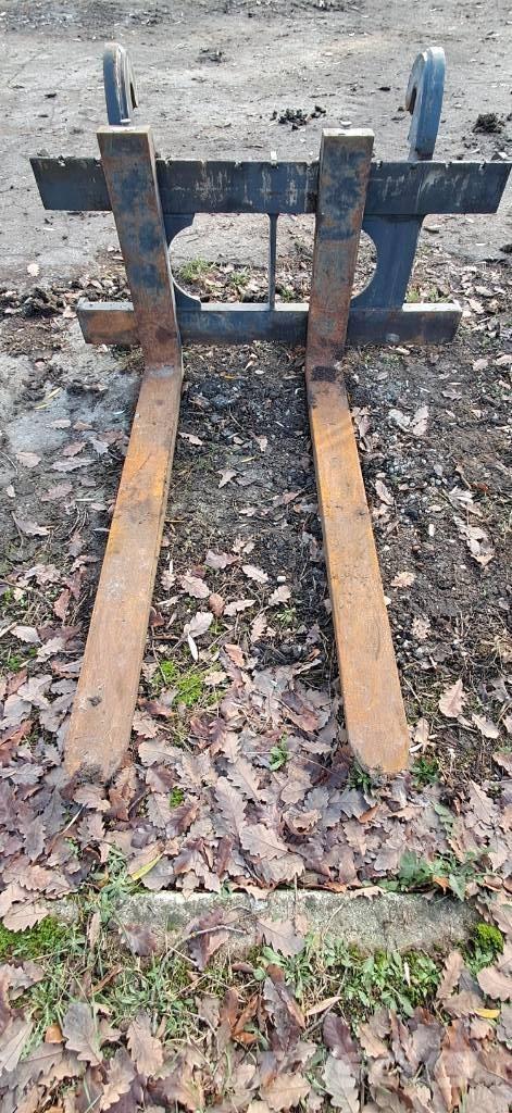 CASE 721 G Naudoti ratiniai krautuvai