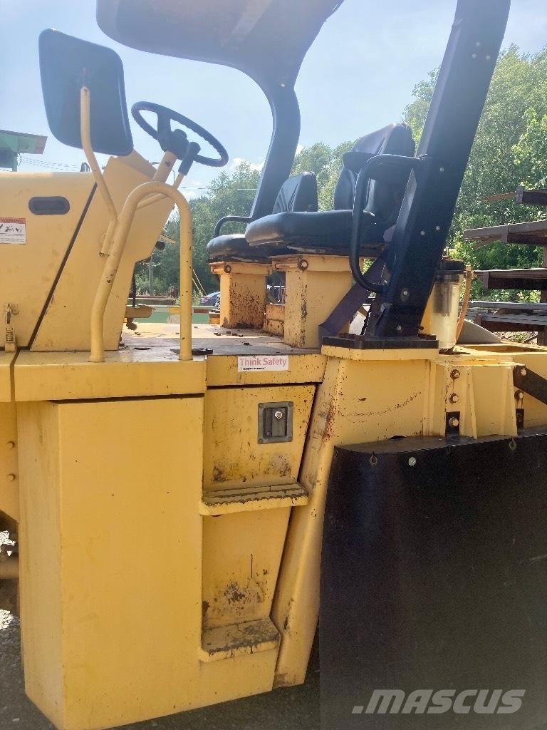 Sakai GW 750-2 Asfalto klotuvai