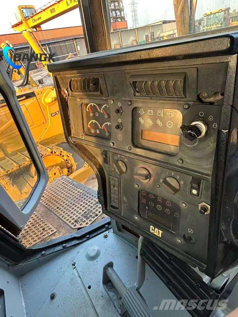 CAT D 6 R Vikšriniai buldozeriai