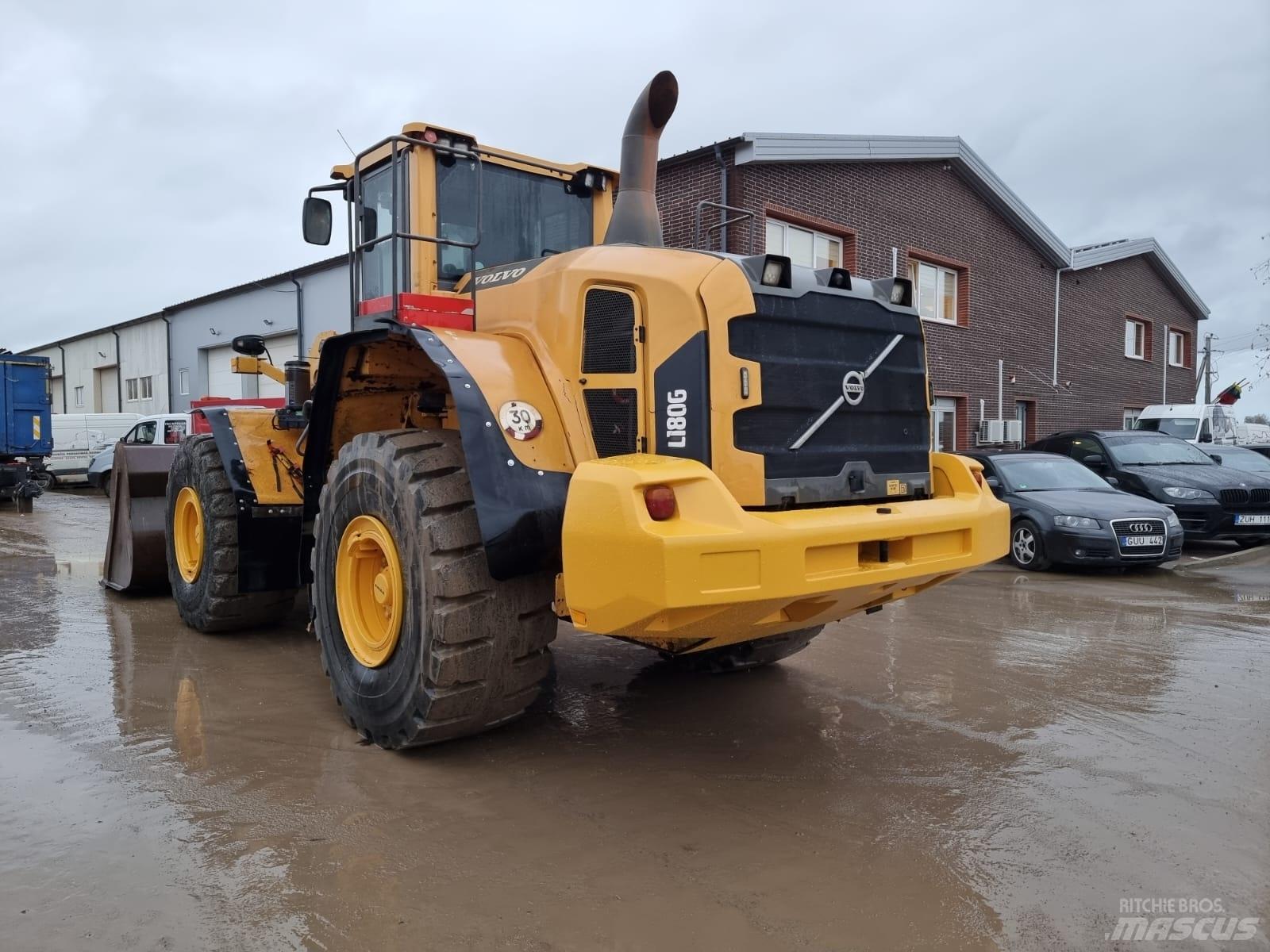 Volvo L180 G Naudoti ratiniai krautuvai