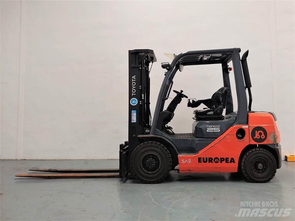 Toyota 02 8FDF25 Dyzeliniai krautuvai