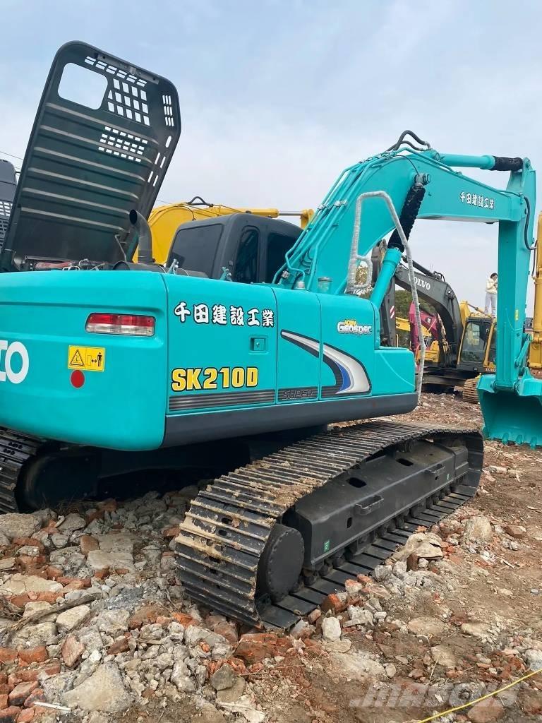 Kobelco 210 Vikšriniai ekskavatoriai