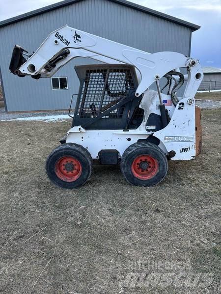 Bobcat S250 Krautuvai su šoniniu pasukimu