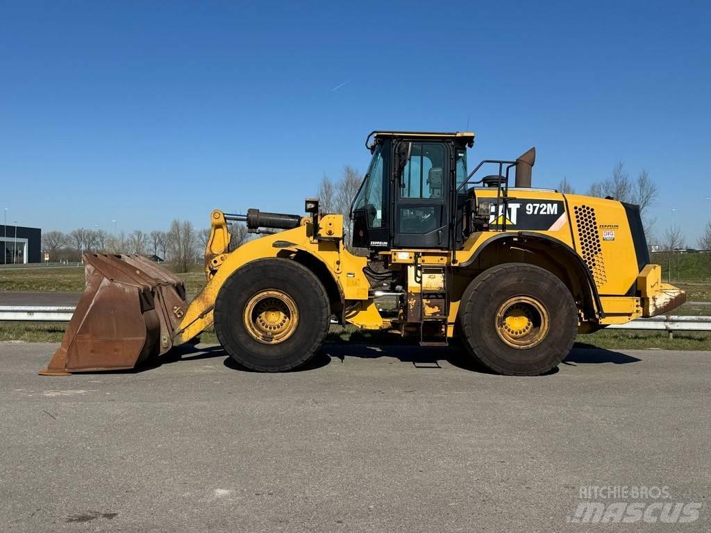 CAT 972M Naudoti ratiniai krautuvai