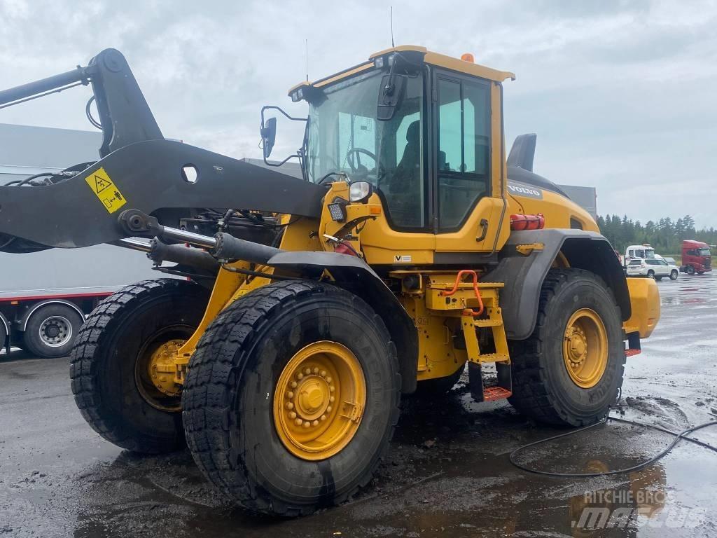 Volvo L 90 H Naudoti ratiniai krautuvai