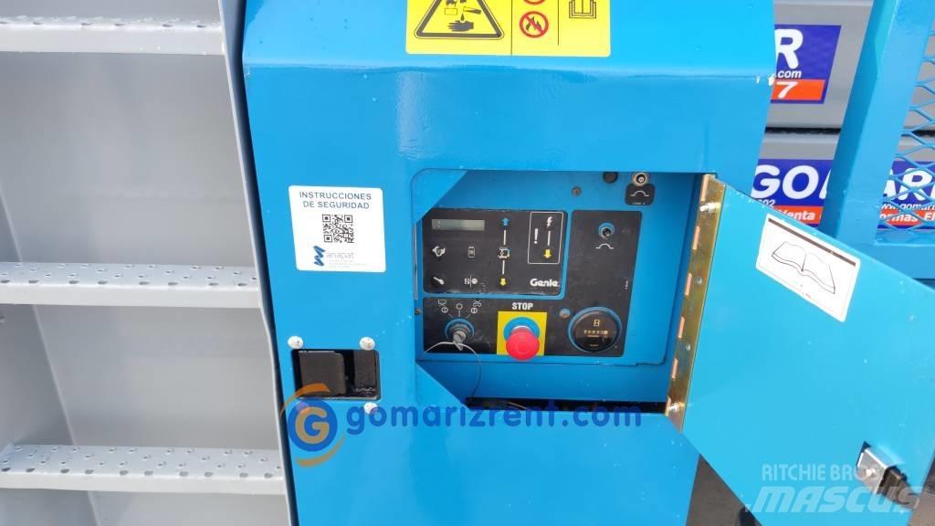 Genie GS 4390 RT Žirkliniai keltuvai