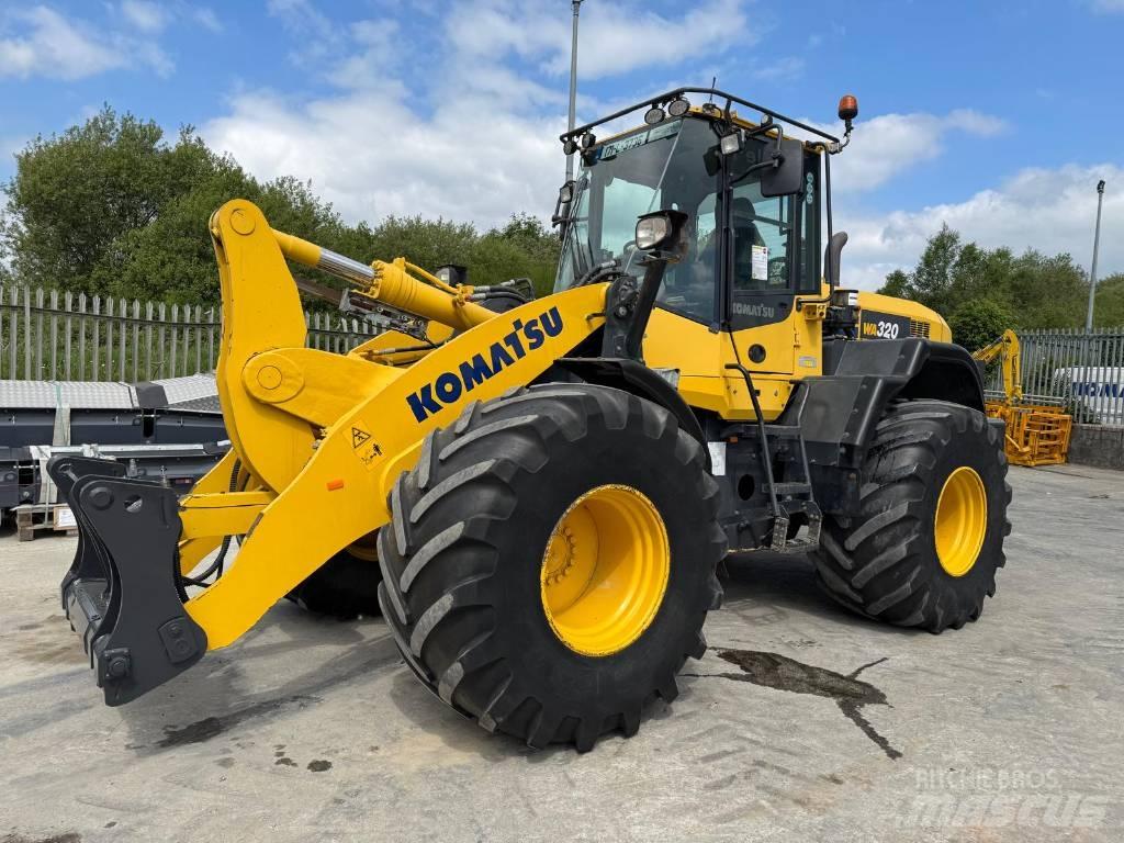 Komatsu WA320-7 Naudoti ratiniai krautuvai