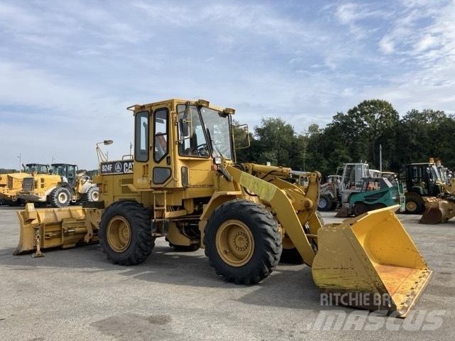 CAT 924 F Naudoti ratiniai krautuvai