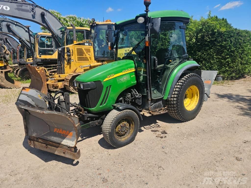 John Deere 3720 Traktoriai