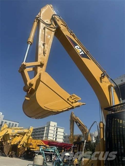 CAT 320 C L Vikšriniai ekskavatoriai
