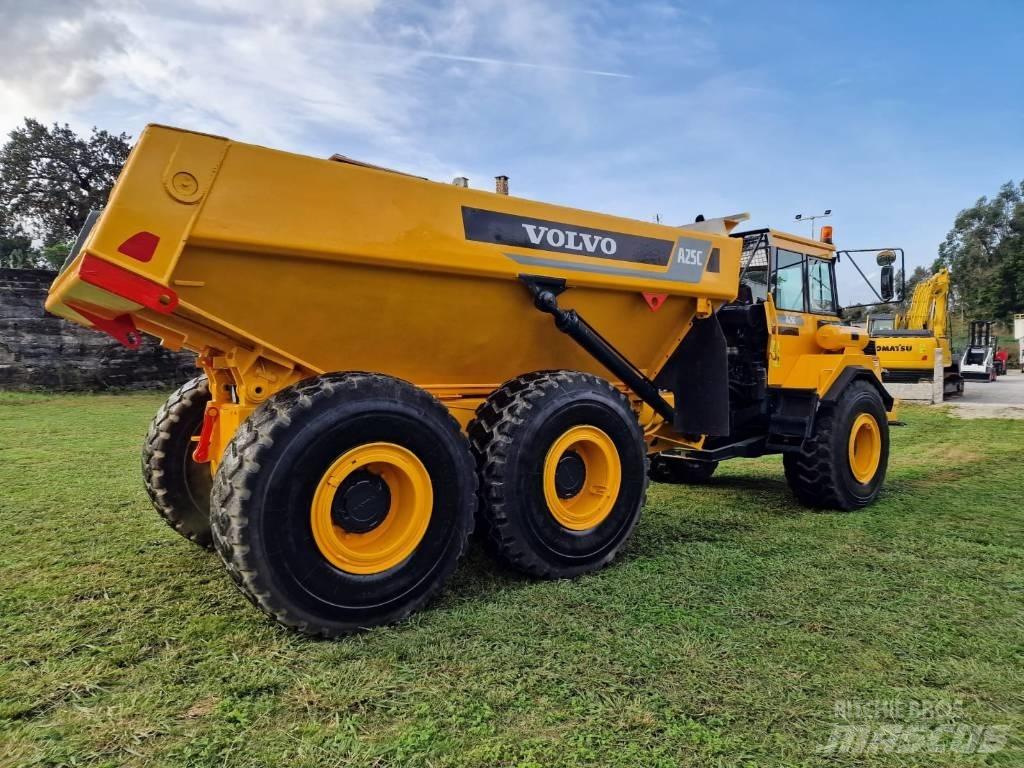 Volvo A 25 C Karjeriniai savivarčiai