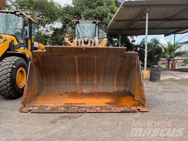 Volvo L 260 H Naudoti ratiniai krautuvai