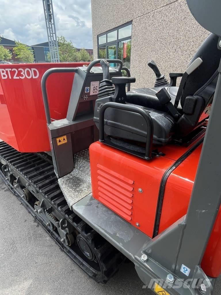 B-Track BT230D Vikšrinė savivartė technika
