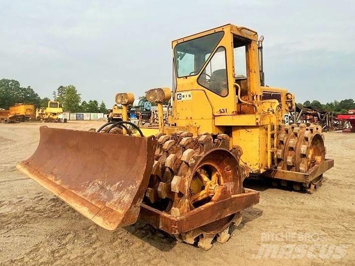CAT 815 Gruntiniai volai