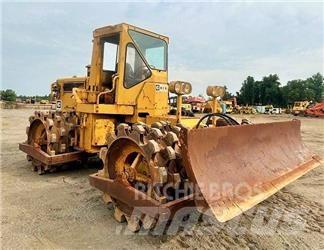 CAT 815 Gruntiniai volai