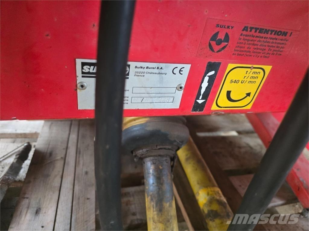 Sulky DPX 5 Mineralinių trąšų barstytuvai