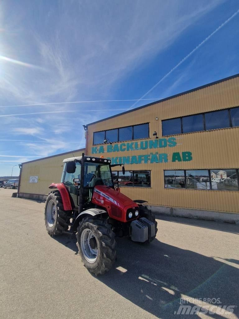 Massey Ferguson 5445 Traktoriai