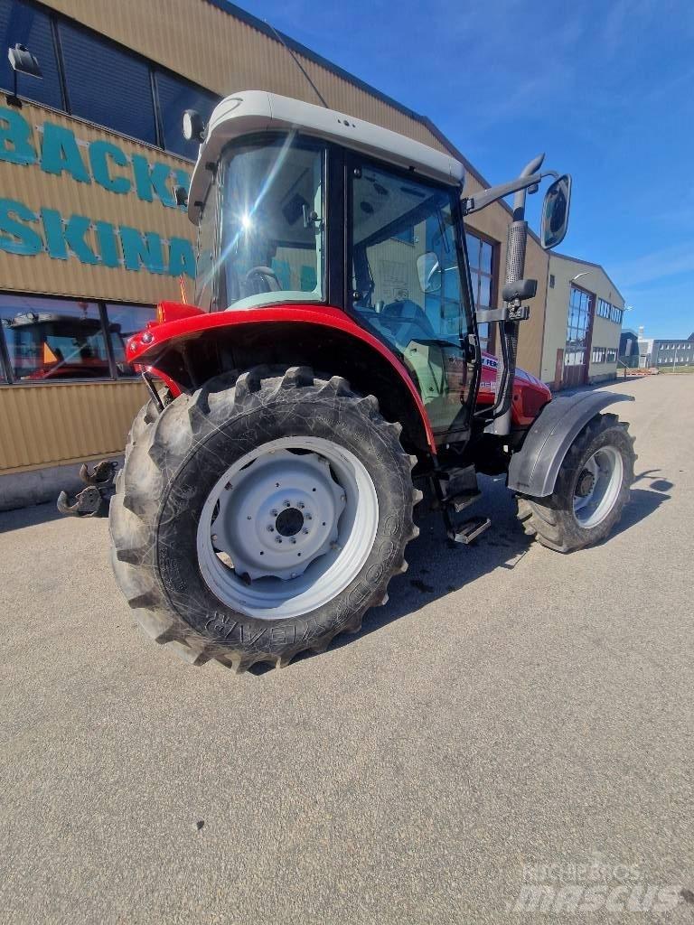 Massey Ferguson 5445 Traktoriai