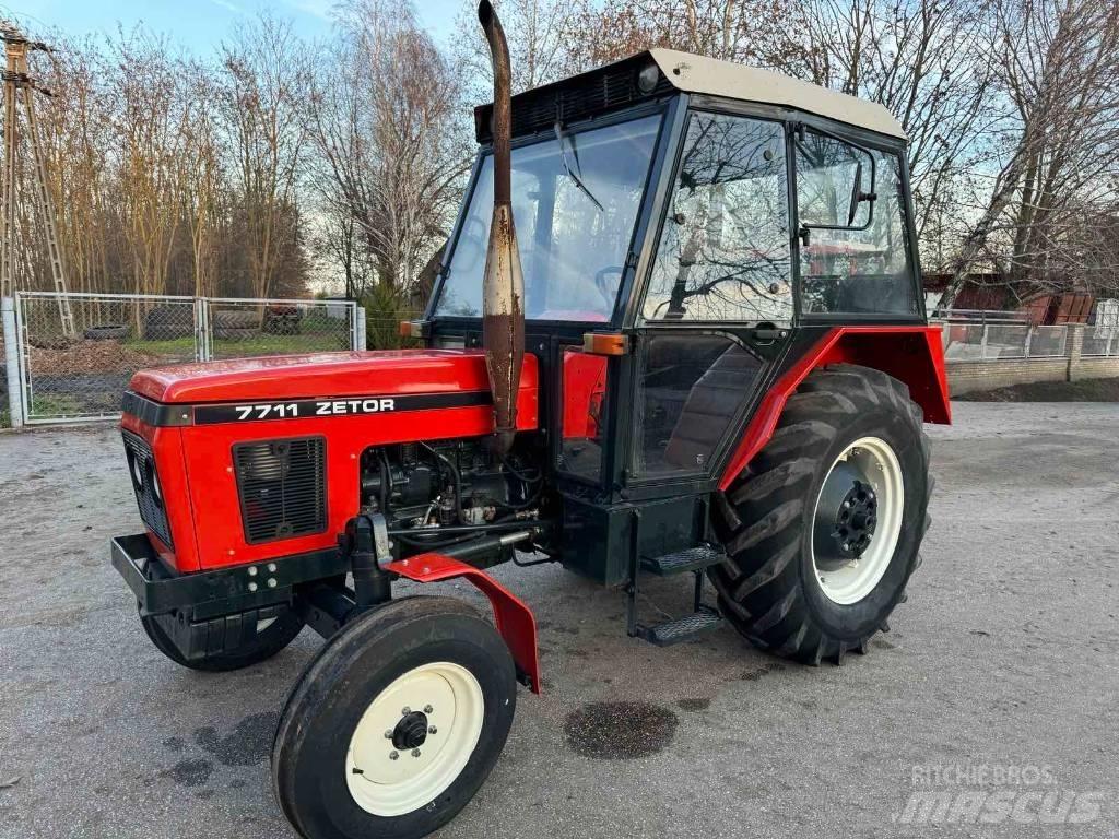 Zetor 7711 Traktoriai