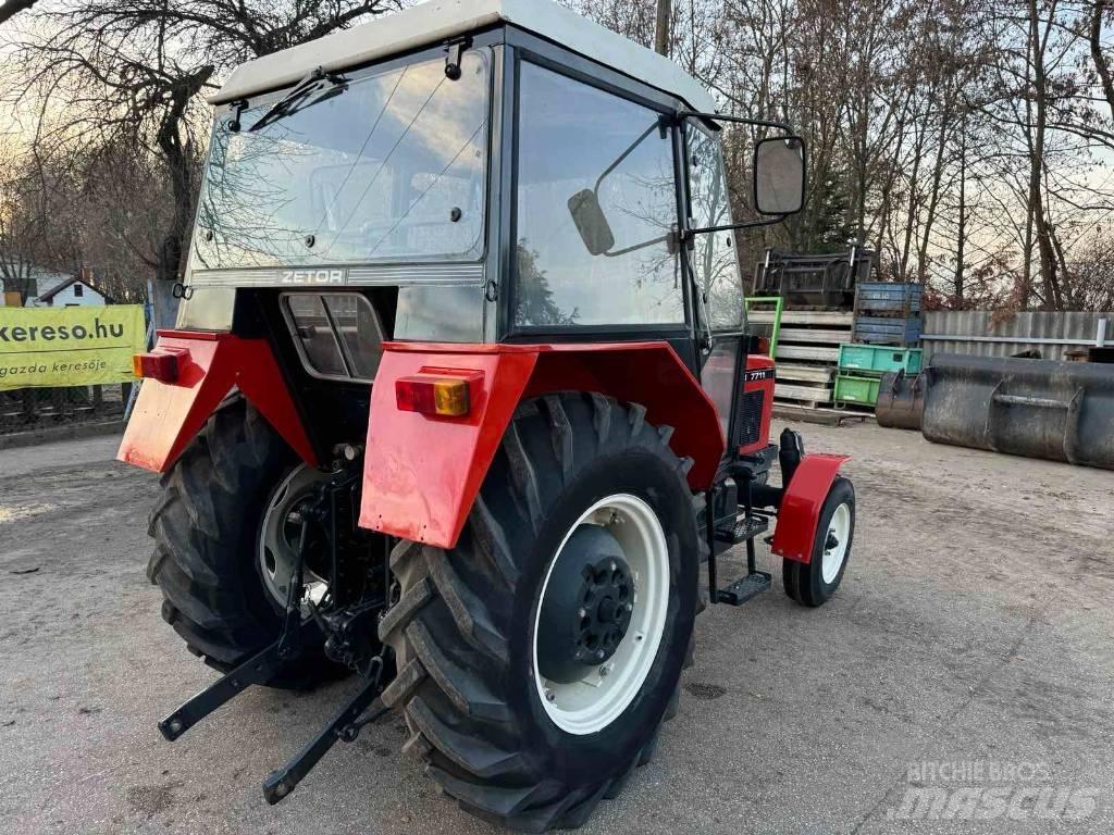 Zetor 7711 Traktoriai