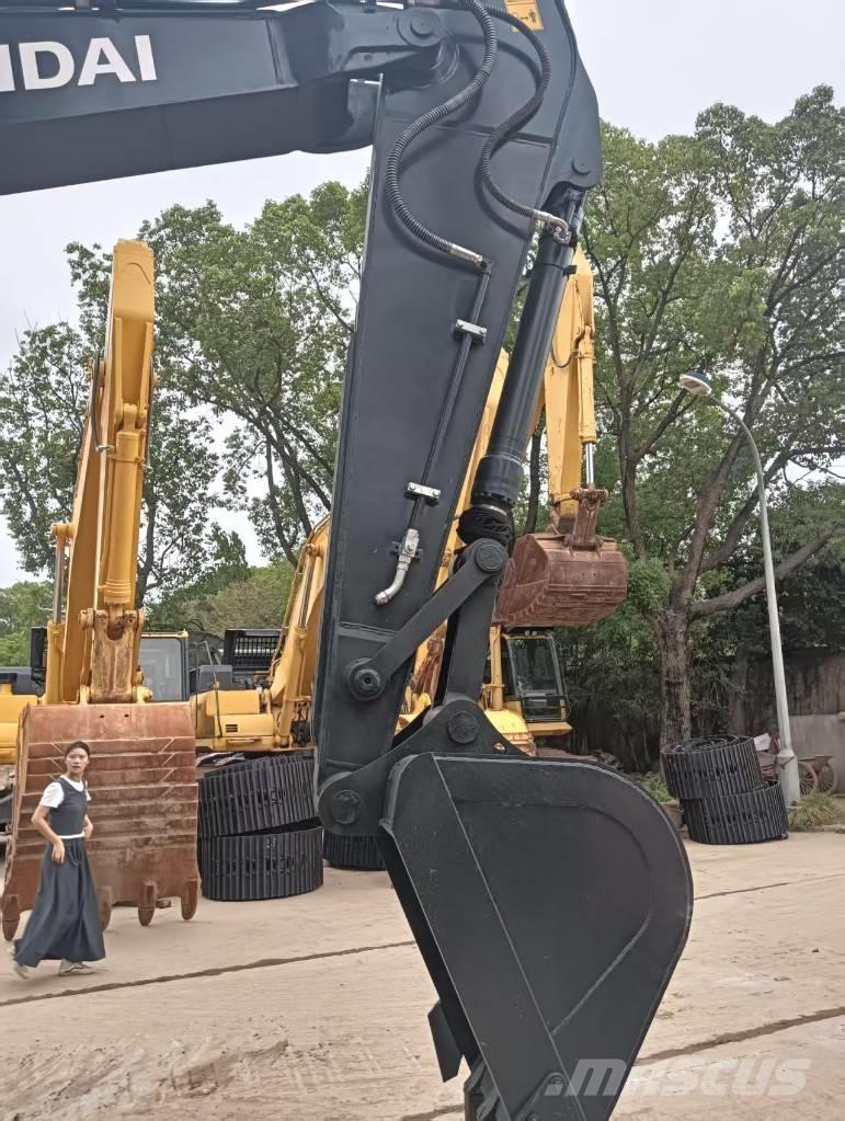 Hyundai 220 LC-9S Vikšriniai ekskavatoriai