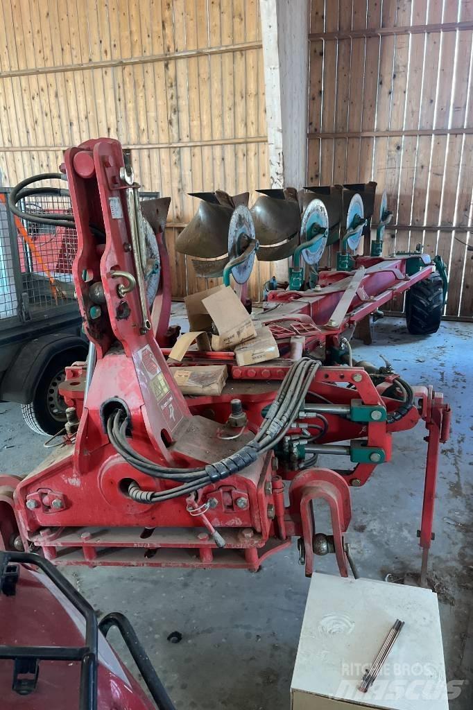 Kverneland EG85 Apverčiamieji plūgai