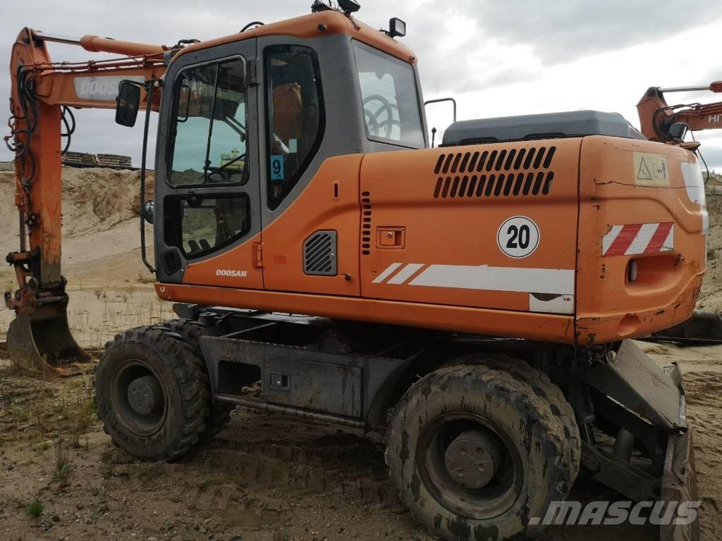 DOSAN DX170W Ratiniai ekskavatoriai